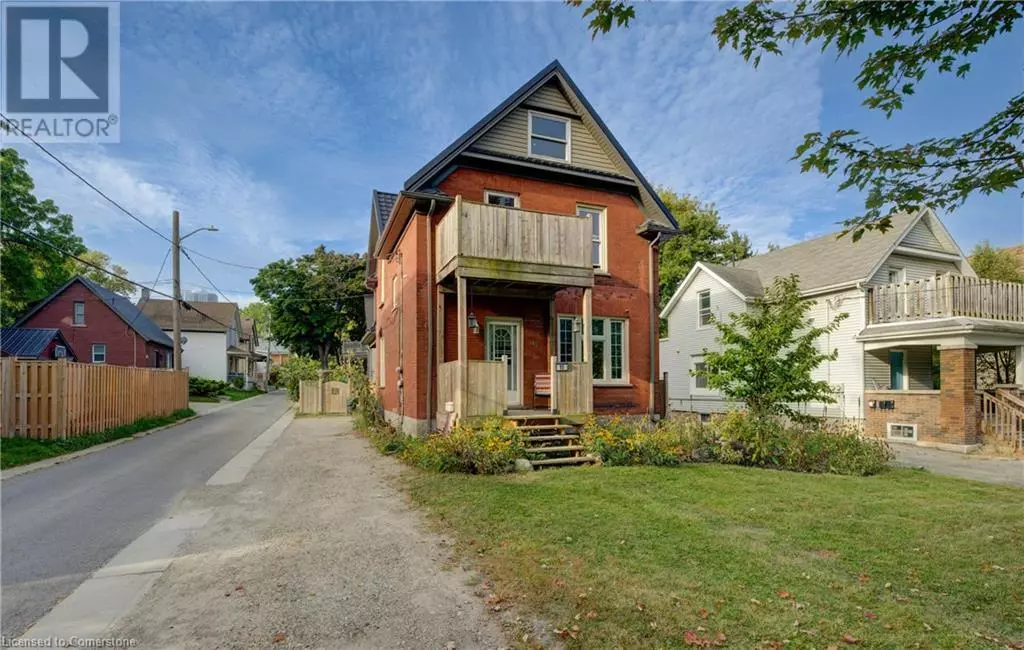 Kitchener, ON N2H4L8,15 ST LEGER Street