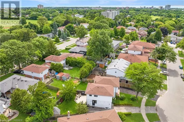 Oakville, ON L6H2N9,110 ORSETT Street