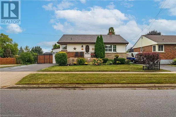 417 EAST 43RD Street, Hamilton, ON L8T3E4