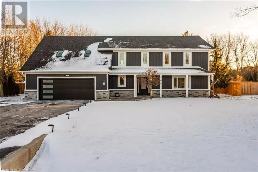 16 NOBLE KIRK Drive, Flamborough, ON L8B0Z2