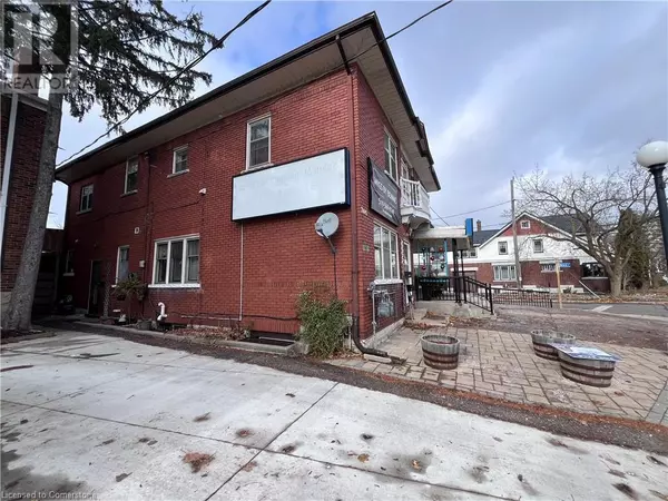 Kitchener, ON N2M1A4,744-746 QUEEN Street S