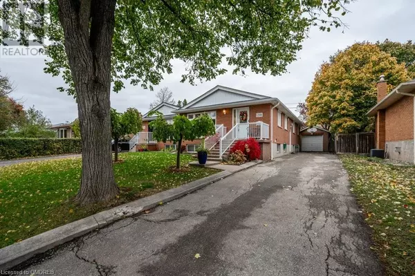 Oakville, ON L6H2A4,1298 NAPIER Crescent