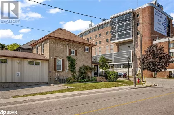 Orillia, ON L3V2Z4,153 COLBORNE Street W