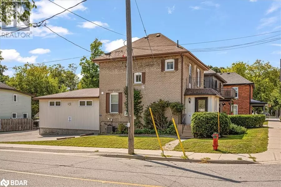 153 COLBORNE Street W, Orillia, ON L3V2Z4