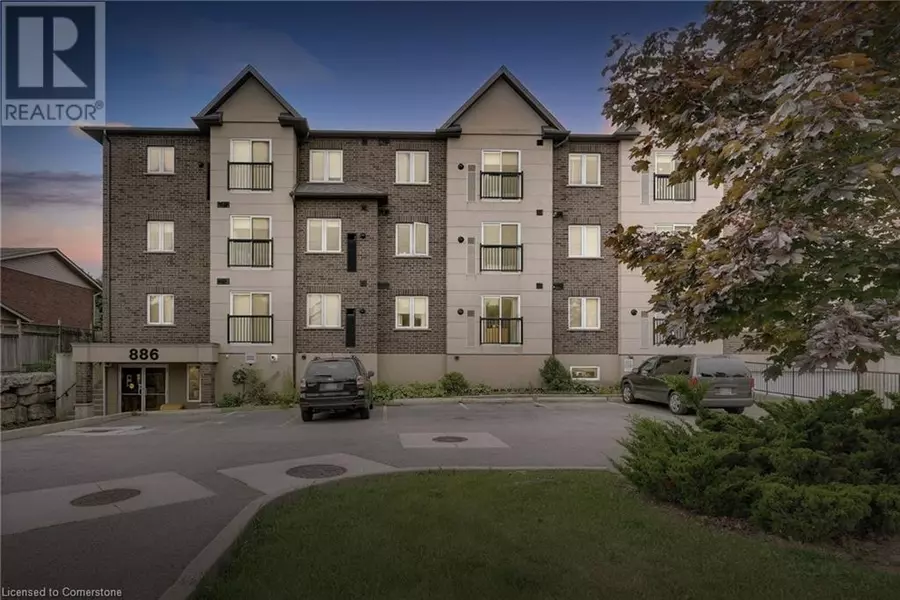 886 GOLF LINKS Road S Unit# 104, Ancaster, ON L9K1J8