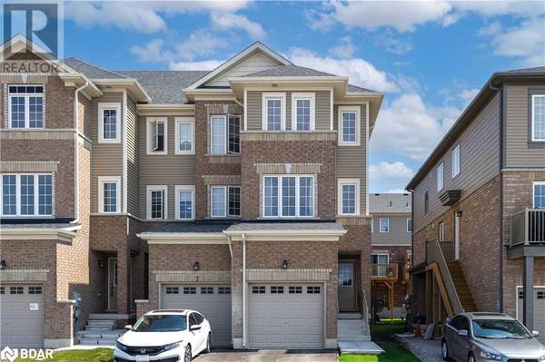 9 TOBIAS Lane, Barrie, ON L9J0T8