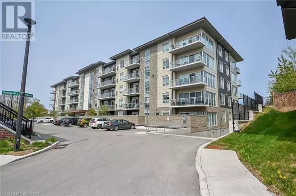 16 MARKLE Crescent Unit# 303, Ancaster, ON L9G0H4