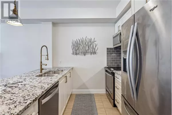 Oakville, ON L6M4J2,2375 BRONTE Road Unit# 212