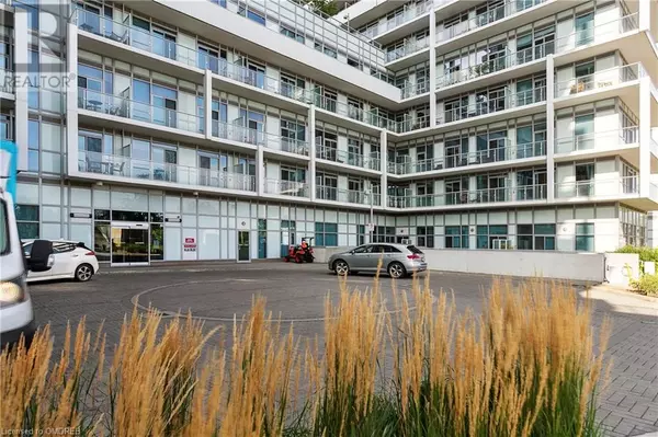 Oakville, ON L6K0J1,65 SPEERS Road Unit# 705