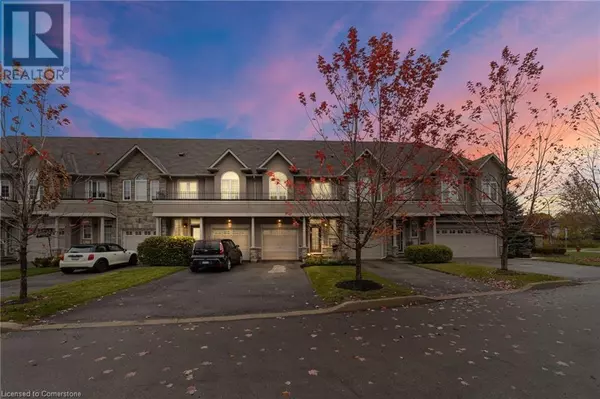 370 STONEHENGE Drive Unit# 27, Ancaster, ON L9K0H9