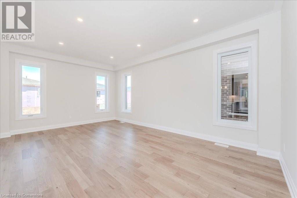 Waterloo, ON N2V0E3,552 BALSAM POPLAR Street