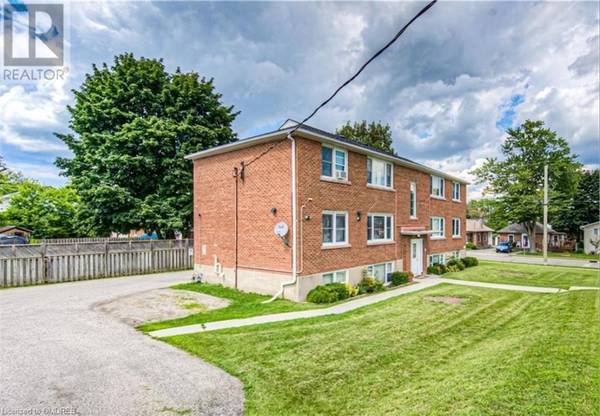 Cambridge, ON N3H2C2,318 DOLPH Street S Unit# 1