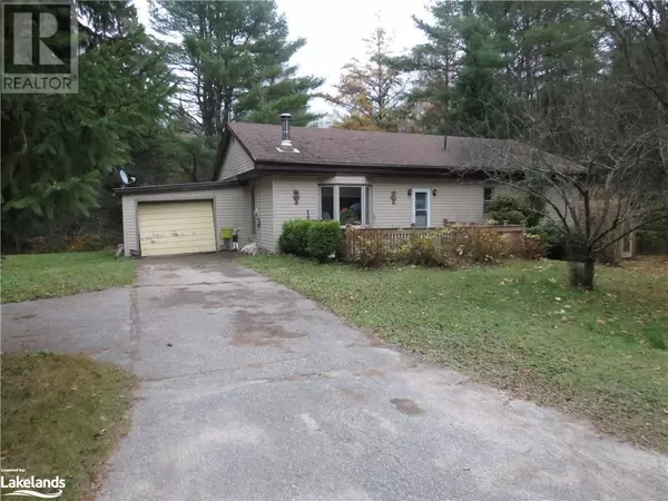 86 CREGO Street, Kinmount, ON K0M1C0