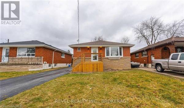 33 CALLIE Road Unit# UPPER, Hamilton, ON L9A1Z8