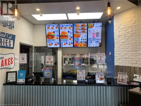 Waterloo, ON N2J2V8,65 UNIVERSITY Avenue E