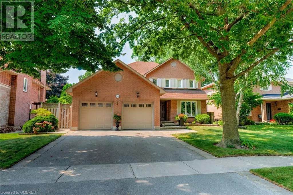 Oakville, ON L6J6K1,400 CLAREMONT Crescent