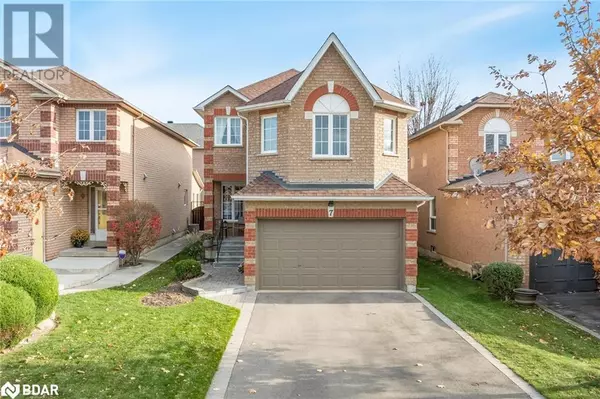 7 ZACHARY Drive, Brampton, ON L7A1H4