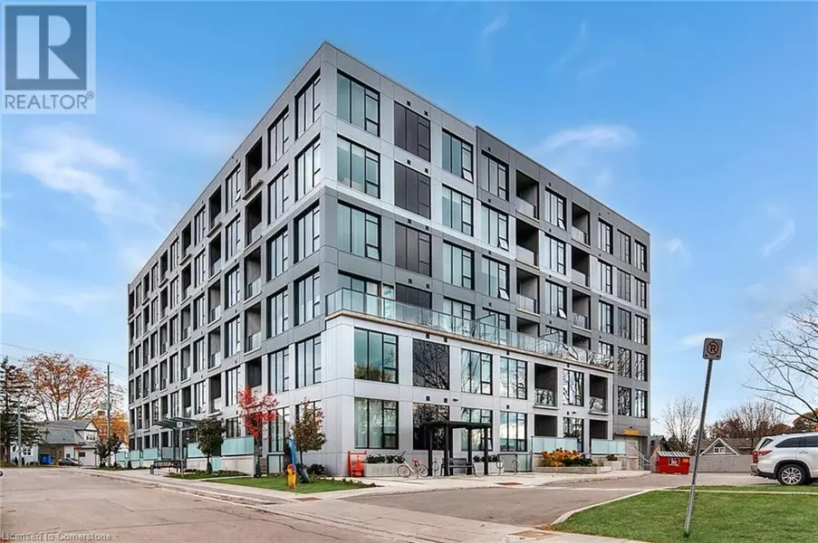 690 KING Street W Unit# 520, Kitchener, ON N2G0B9