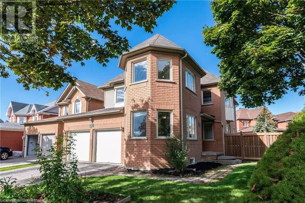 Brampton, ON L6R1N6,139 SHADY PINE Circle