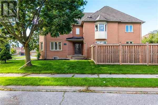 Brampton, ON L6R1N6,139 SHADY PINE Circle