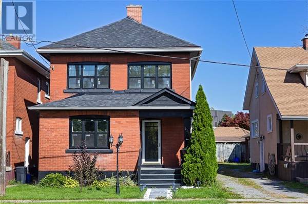 210 MAPLE Avenue, Welland, ON L3C5G5