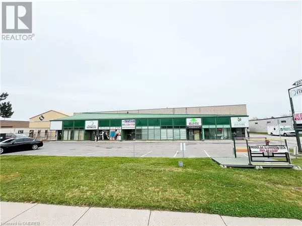 Oakville, ON L6L2X8,2070 SPEERS Road Unit# 2