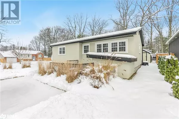 33 FRANK Street, Wasaga Beach, ON L9Z1P9