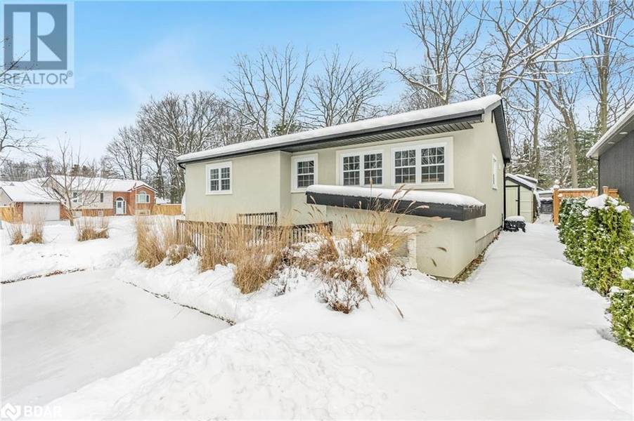 33 FRANK Street, Wasaga Beach, ON L9Z1P9