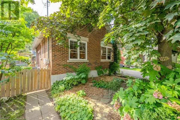 Guelph, ON N1H1K8,7 ALEXANDRA Street