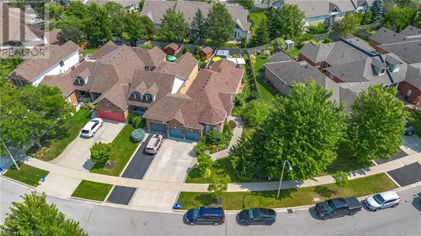 Ancaster, ON L9K1N2,137 THOROUGHBRED Boulevard