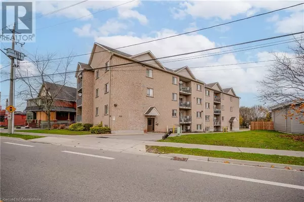 Kitchener, ON N2G2P1,1522 KING Street E Unit# 302