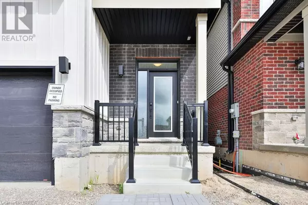 Brantford, ON N3T0V2,24 BRODDY Avenue Unit# Upper