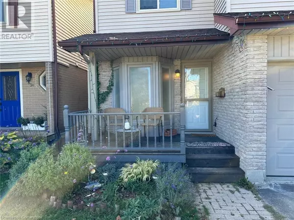 Waterloo, ON N2T2A1,533B ROSEMEADOW Crescent