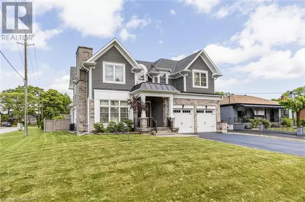 Oakville, ON L6K2N3,265 WOODALE Avenue