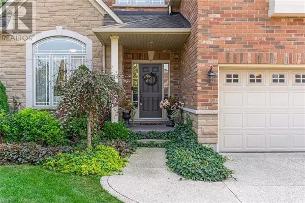 35 OLDMILL Road, Ancaster, ON L9G5E2