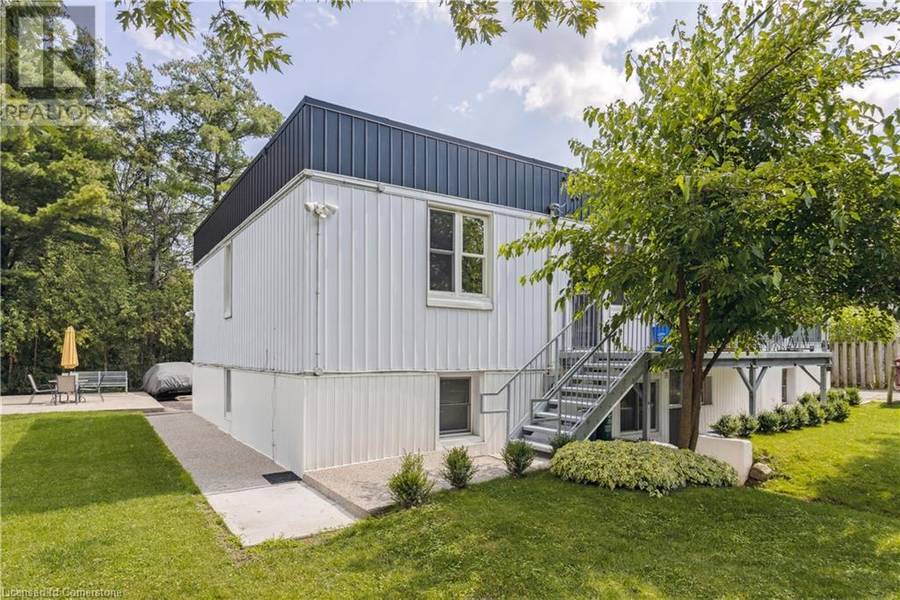 2336 MOUNTAINSIDE Drive, Burlington, ON L7P1C2