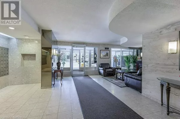 Mississauga, ON L5A3S6,3100 KIRWIN AVE #2102