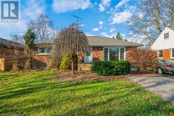 41 LINWOOD Drive, Welland, ON L3C2B5