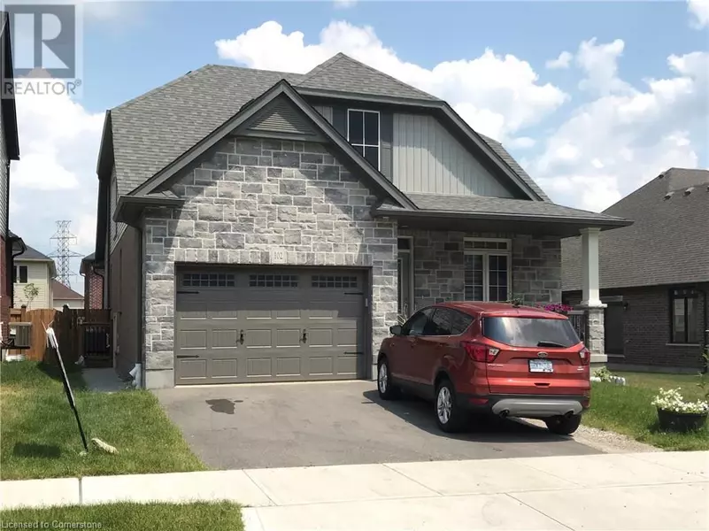 102 ELMBANK. Trail Unit# B, Kitchener, ON N2R0H2