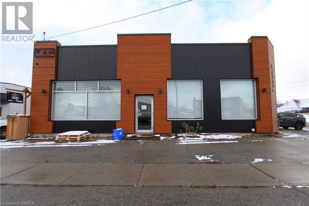 142 WEST ST #A, Brantford, ON N3T3G3