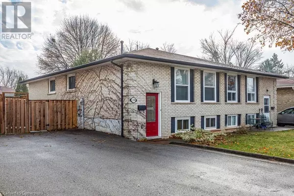 Oakville, ON L6H1H6,126 MCCRANEY Street W