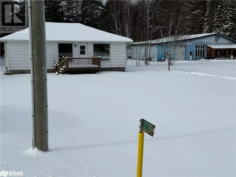 32299 HIGHWAY 17 E, Deep River, ON K7S3G7