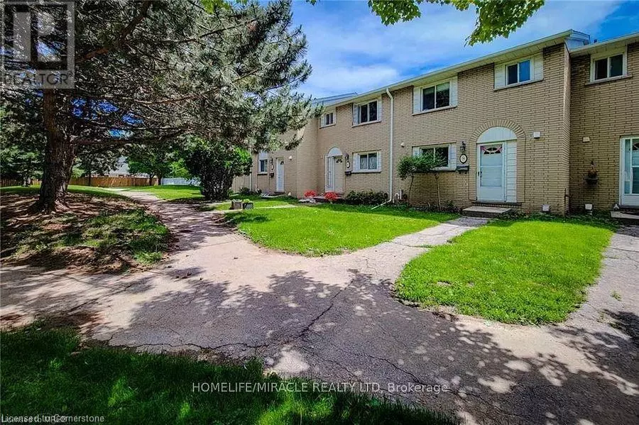 62 RIVERDALE Drive Unit# 26, Hamilton, ON L8E1K3