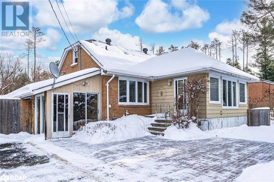 42 MILL Street, Angus, ON L3W0V7