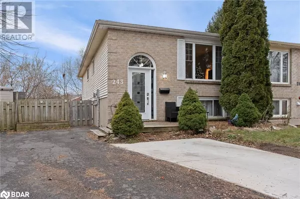 243 MCLELLAN Court, Kingston, ON K7M7Z1