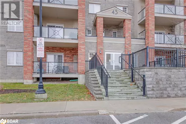 Barrie, ON L4N5W6,43 FERNDALE Drive S Unit# 204