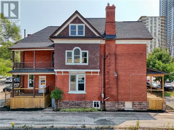 Kitchener, ON N2H3Z2,18 WEBER Street W