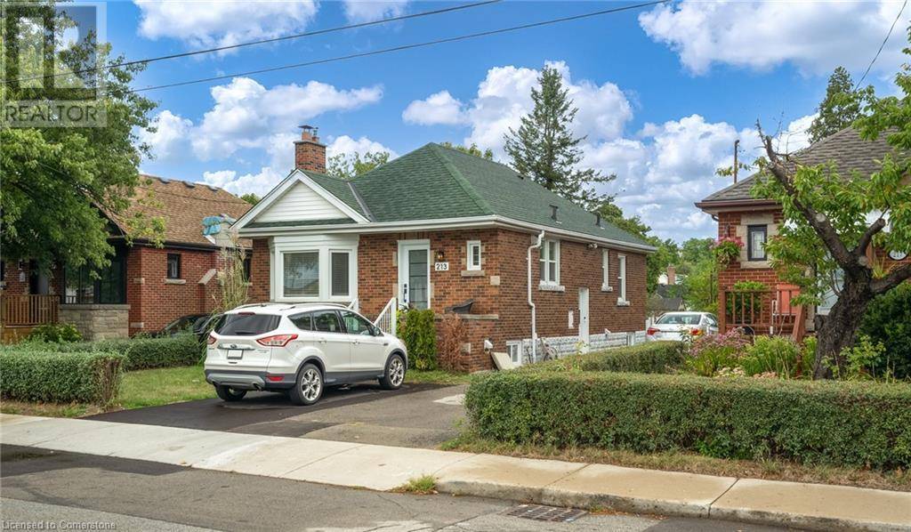 213 INVERNESS Avenue E, Hamilton, ON L9A1H1