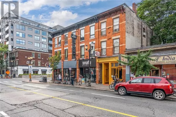 Hamilton, ON L8R2L2,197 JAMES ST North #208