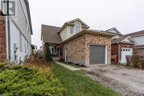 Kitchener, ON N2E3P9,58 BUSH CLOVER Crescent